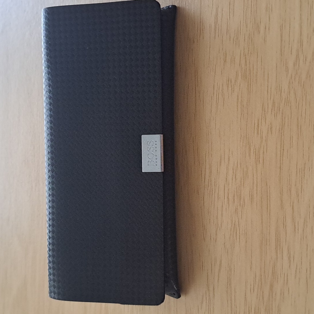 Hugo Boss Textured Black Eyeglass Case #1